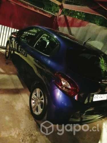 Peugeot 208 1.4 HDI 2014