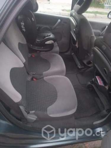 Vendo xsara picasso 2011