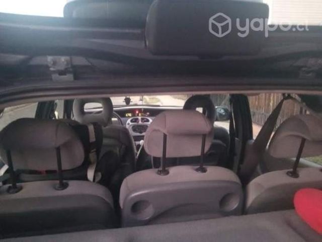 Vendo xsara picasso 2011