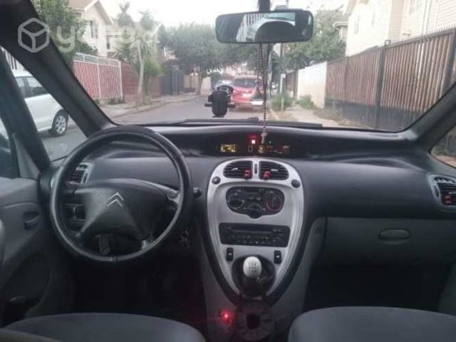 Vendo xsara picasso 2011