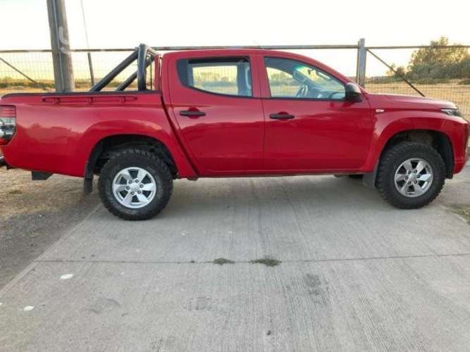 Mitsubishi l200 katana 2021