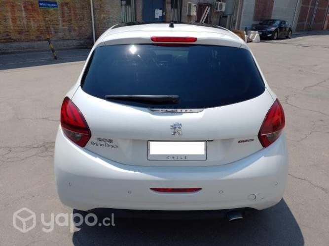 Peugeot 208 gt line 2016