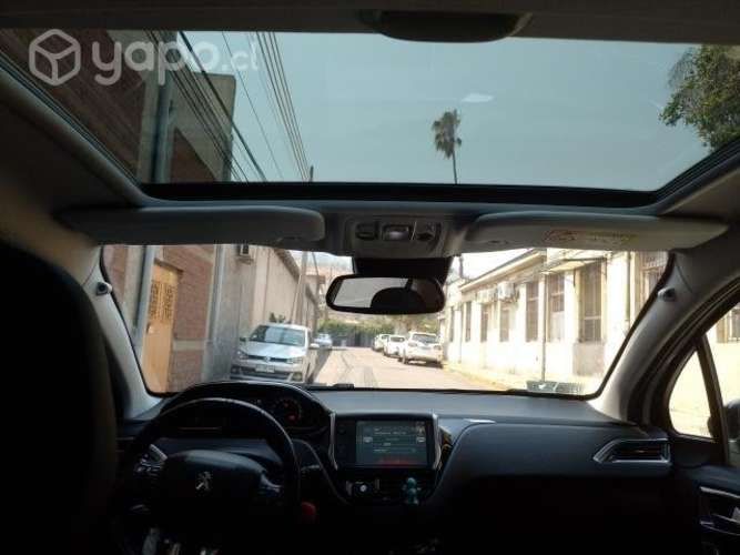 Peugeot 208 gt line 2016