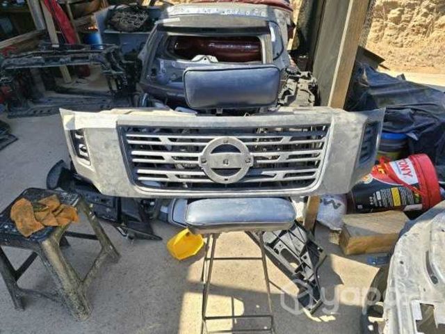 Mascara Nissan NP300