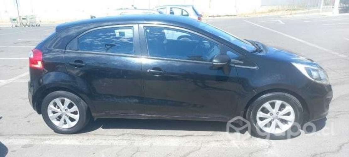 Kia motors rio 2012
