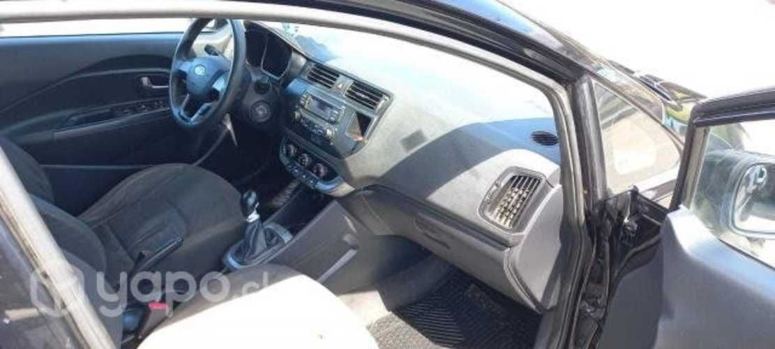 Kia motors rio 2012