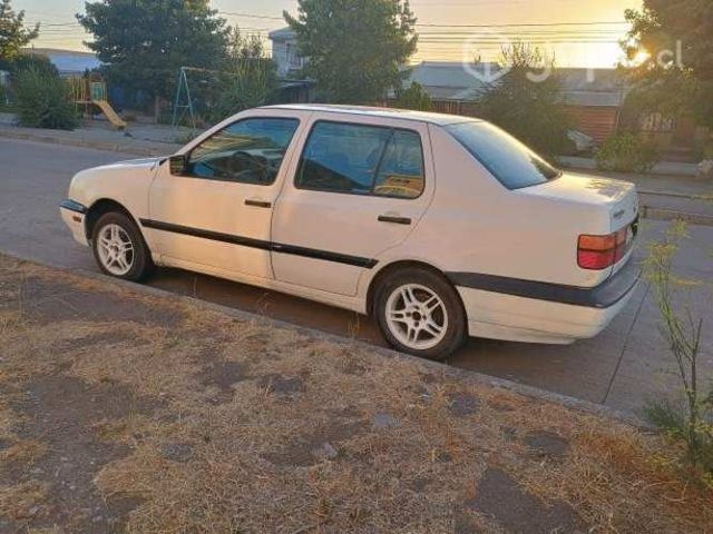 Vendo Volkswagen Vento 1998