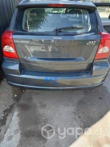 Portalon trasero dodge caliber 2007 en buen estado