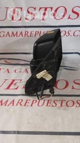 Espejo retrovisor derecho dodge nitro 2007-2012