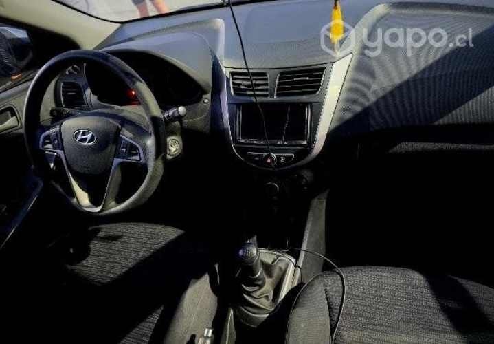 Hyundai Accent Rb 1.4 año 2020