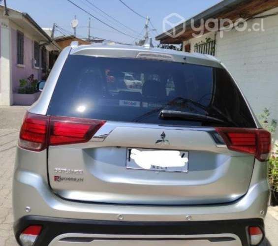 Se vende Mitsubishi Outlander
