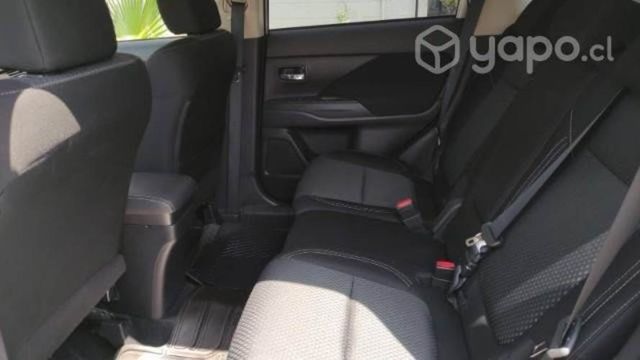 Se vende Mitsubishi Outlander