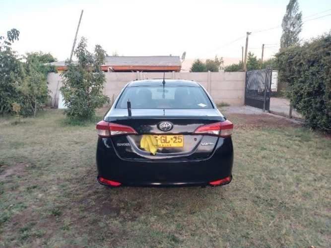 Colectivo toyota yaris