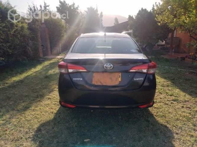 Colectivo toyota yaris