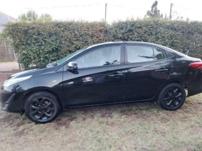 Colectivo toyota yaris