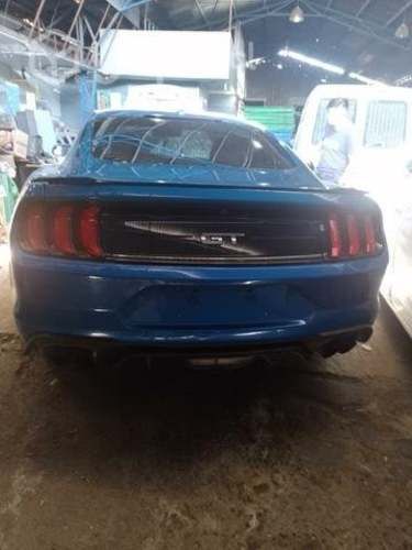 Ford Mustang carrera año 2021