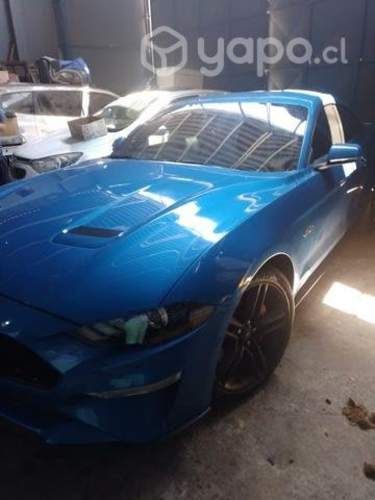 Ford Mustang carrera año 2021