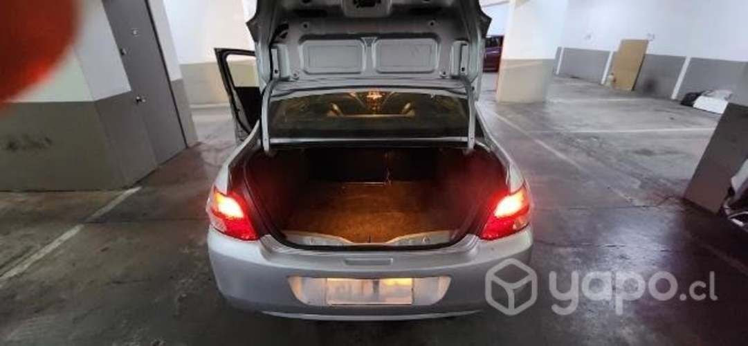 Peugeot 301 allure 2016