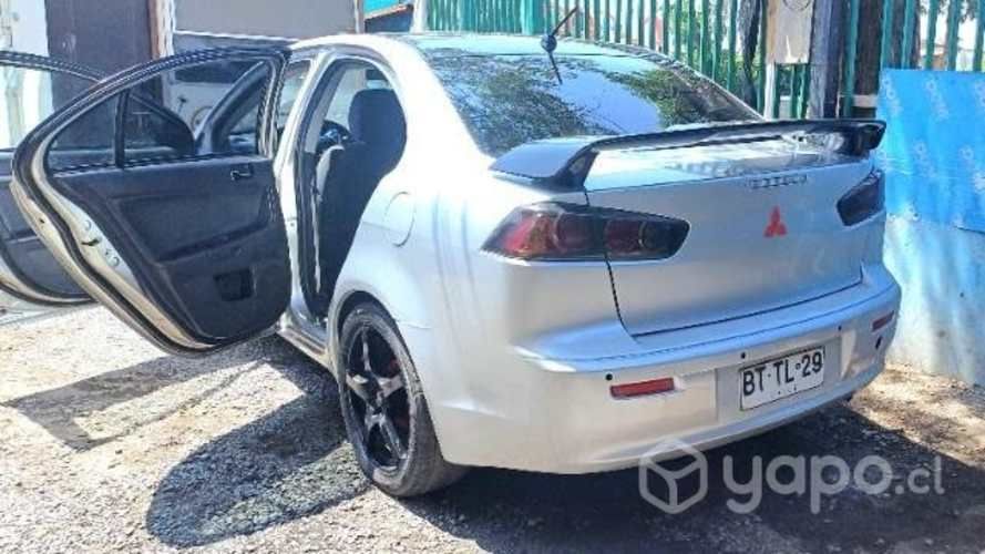 Lancer 2009 con extras