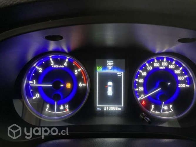 Hilux Srv 2.8 aut 4x4 2016