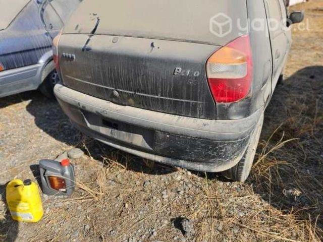 Parachoque trasero fiat palio 2003
