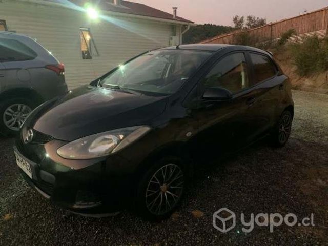 Mazda 2 2011