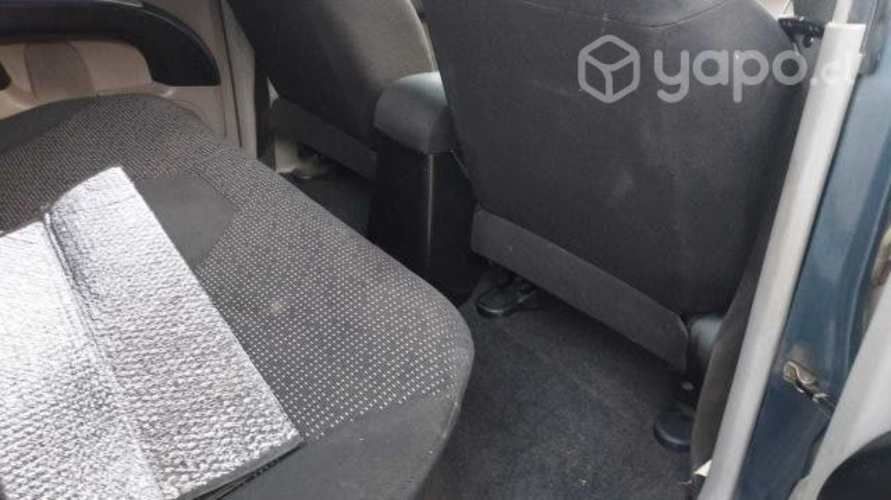 Mitsubishi l200 2011