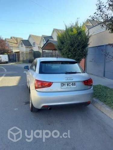 Audi A1 1.2 tfsi MT atracttion 2012