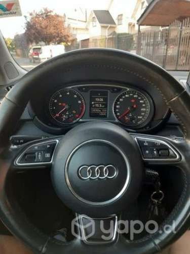 Audi A1 1.2 tfsi MT atracttion 2012