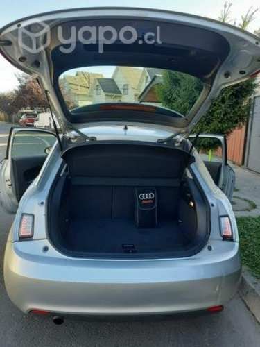 Audi A1 1.2 tfsi MT atracttion 2012