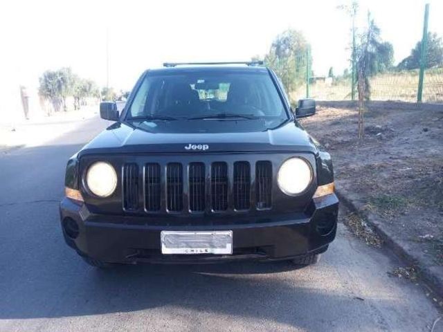 Se vende Jeep patriot Negro