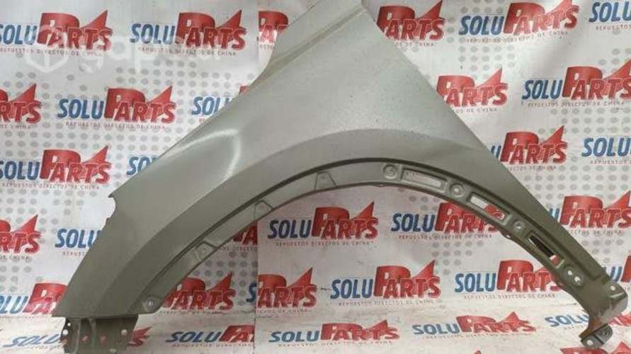 Tapabarro izquierdo para tiggo 8