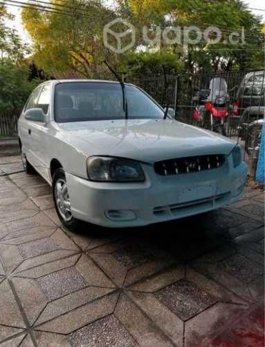 Hyundai accent 2002