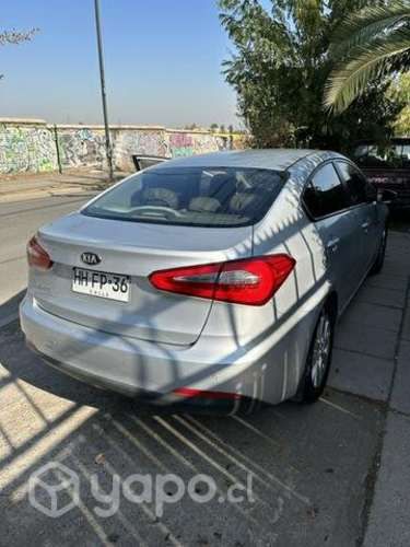 Kia cerato 2015