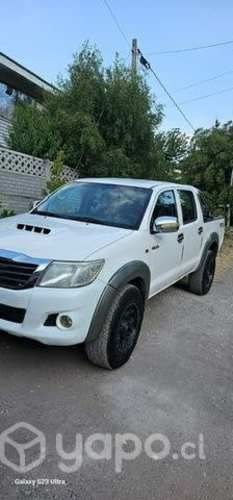 Camioneta toyota hilux 2014