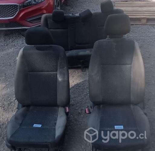 Juego Asientos (MBZ209) Mazda BT50 2019 4X4