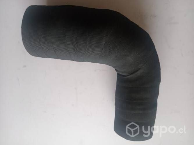 Manguera de turbo Mahindra pick-up 2.6 2011