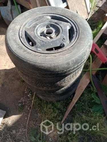 Llantas con neumáticos