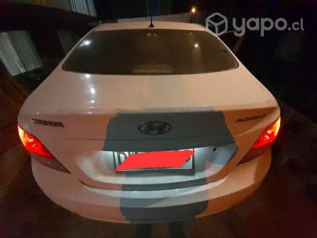 Se vende hyundai accent 1.4 economico