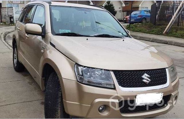 Suzuki grand nomade 2011