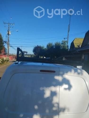 Parrilla porta escalera