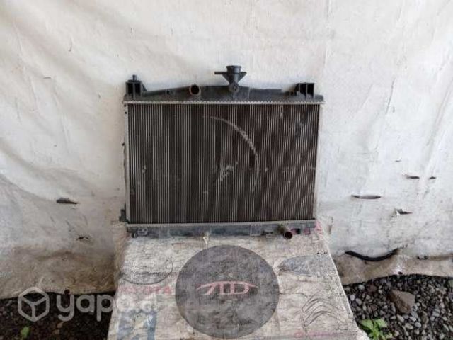 Radiador de agua mazda 2 original 10-15