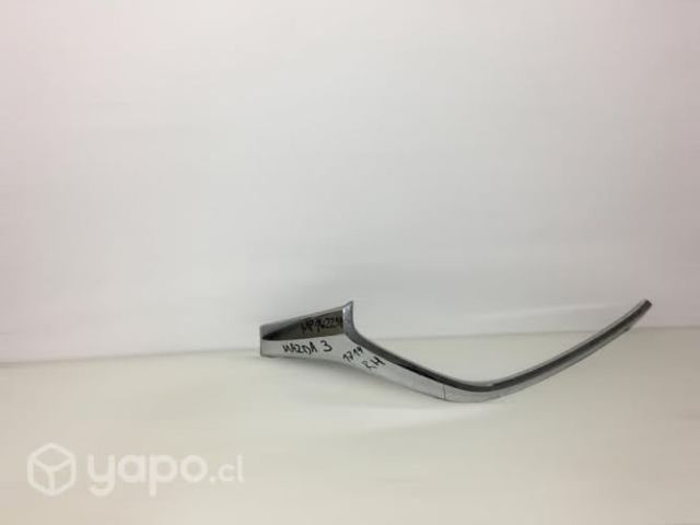 Bisel cromado rh mazda 