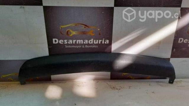 Moldura parachoque Trailblazer 2012 a 2017 2.1