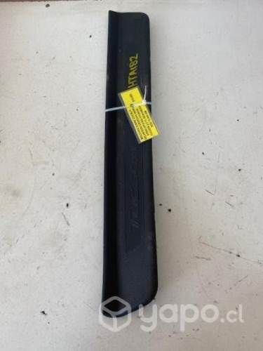 Moldura cubre zocalo del der (hta182) tucson 2.0 t