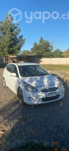 Hyundai accent 2013
