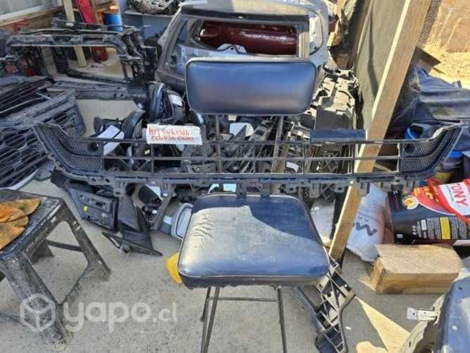 Mascara Mitsubishi Eclipse Cross