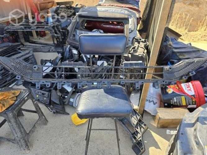 Mascara Mitsubishi Eclipse Cross