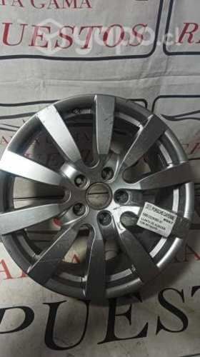 Llanta de aleación Porsche Cayenne #967 con detall