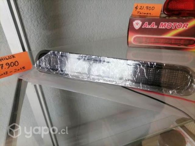 Tercera luz roja o blanca 20% descuento hoy